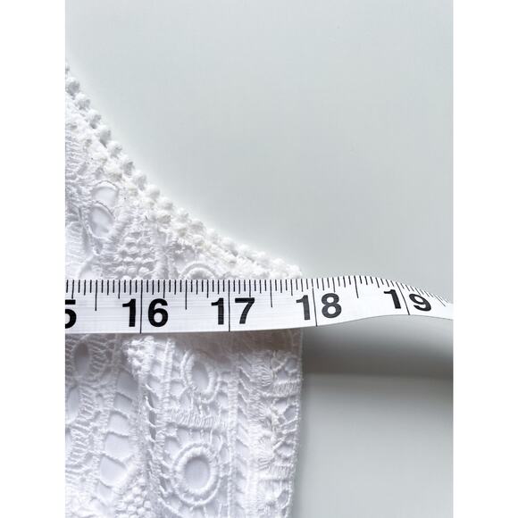 Women's White House Black Market Sleeveless White Lace Dress Size 8 - Picture 4 of 6